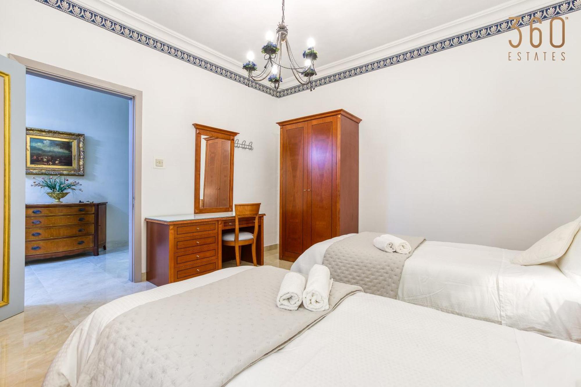 A Lovely 3Br Maisonette In Lovely Town Of Rabat By 360 Estates Eksteriør billede